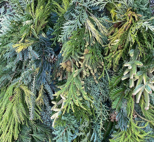 Unique Greens 6' Gold-Toned Garland